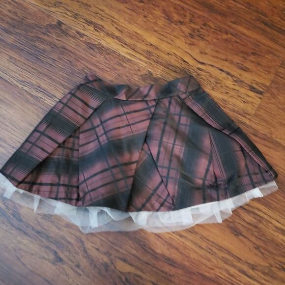 Janie and Jack Preppy Chic Edgy Burgundy Black Plaid Fall Skirt Size 18mo-23mo - Picture 1 of 3